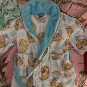 3T Disney bathrobe sold